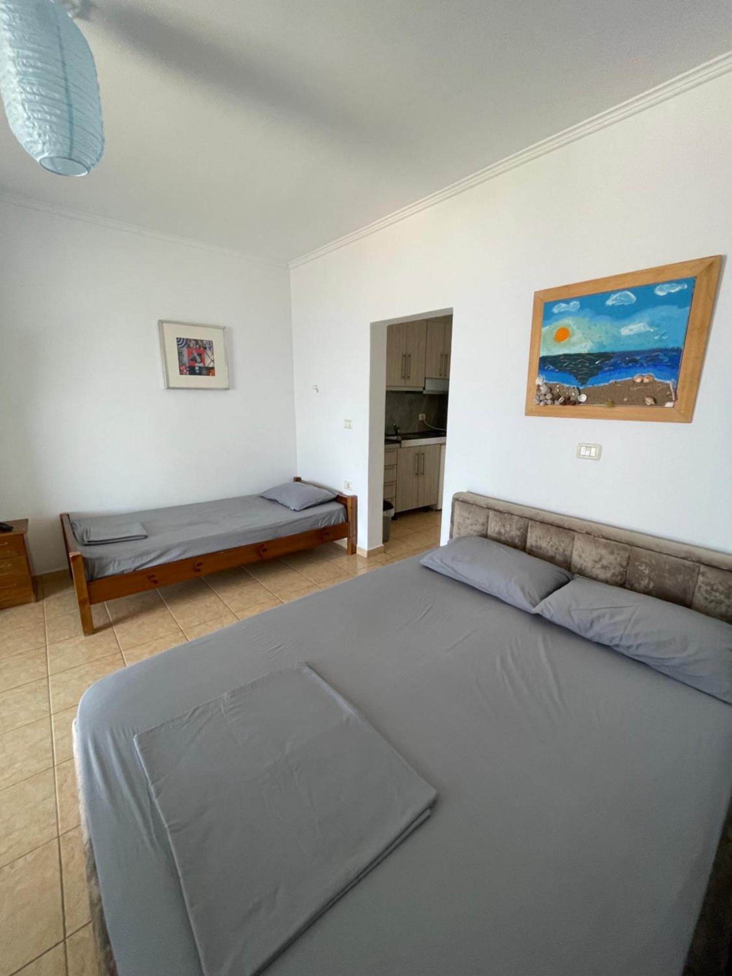 Villa Gusti Borsh Esterno foto
